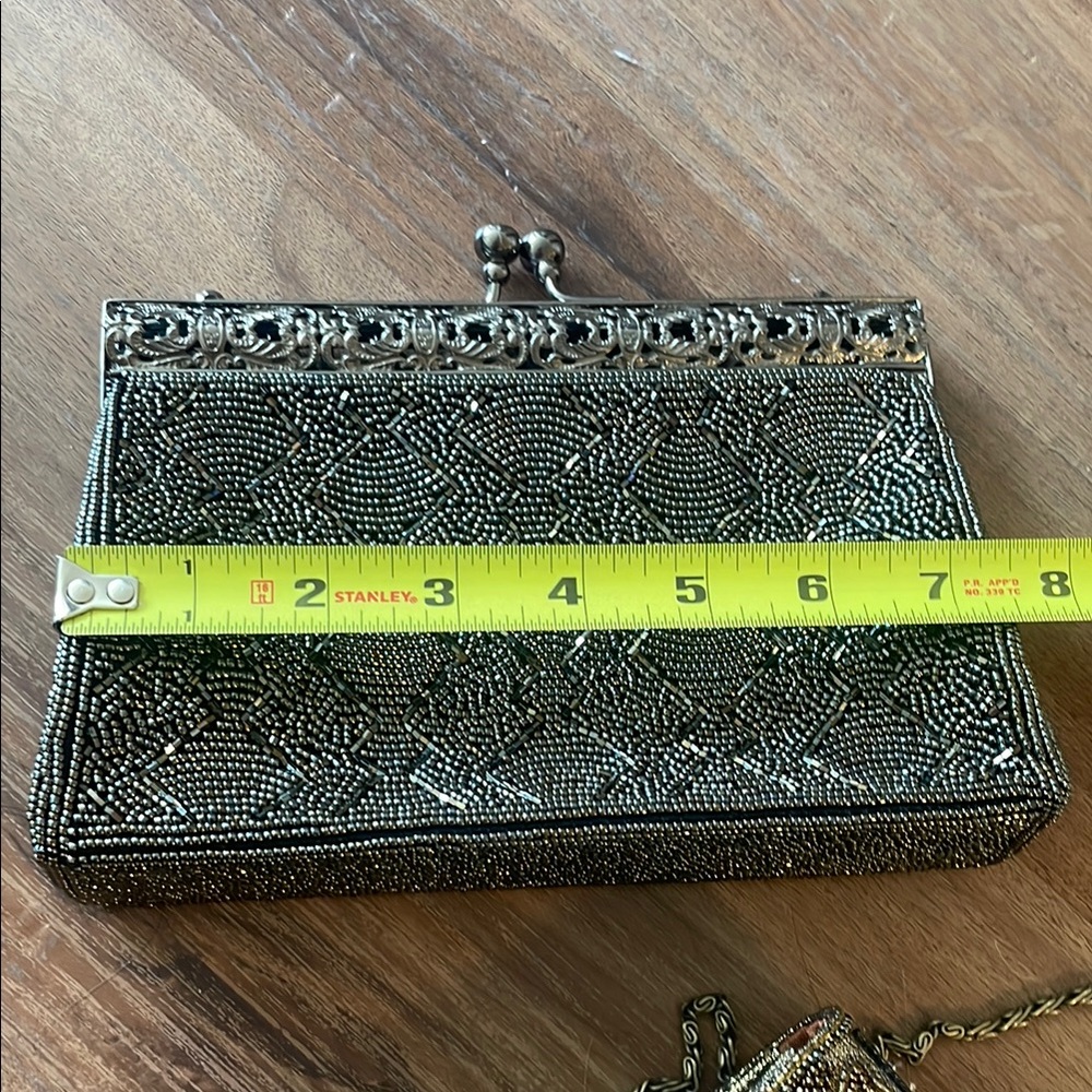 Elegant Gold and Silver Clutch Set - Picture 3 of 7